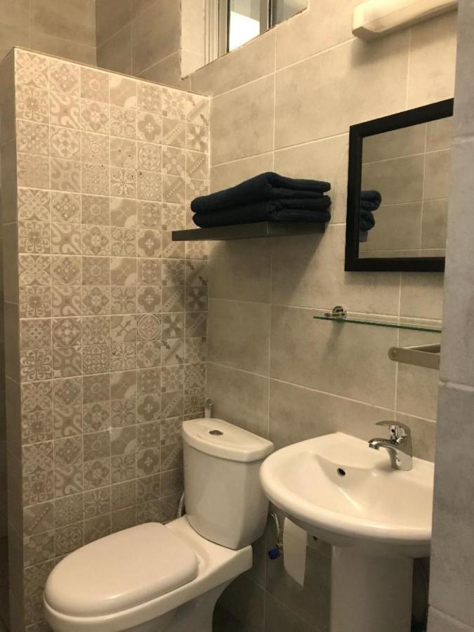 La Villa M コナクリ エクステリア 写真